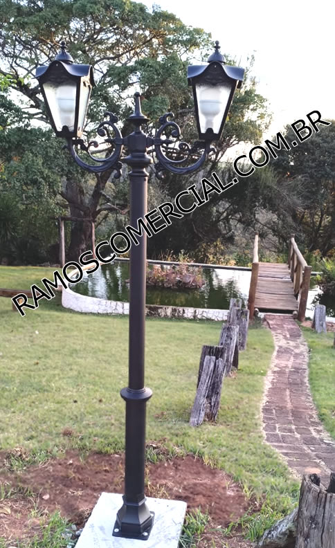 Poste para jardim em alumínio decorativo