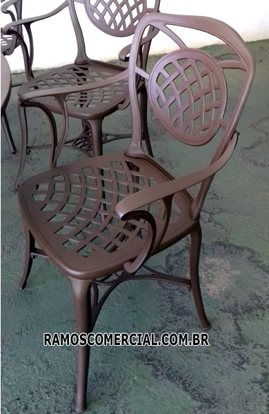 Cadeira em alumÃ­nio