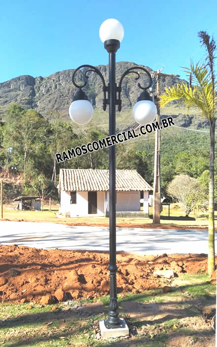 Poste de iluminação turismo rural