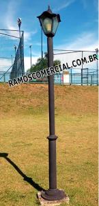 Poste de iluminação para condomínio