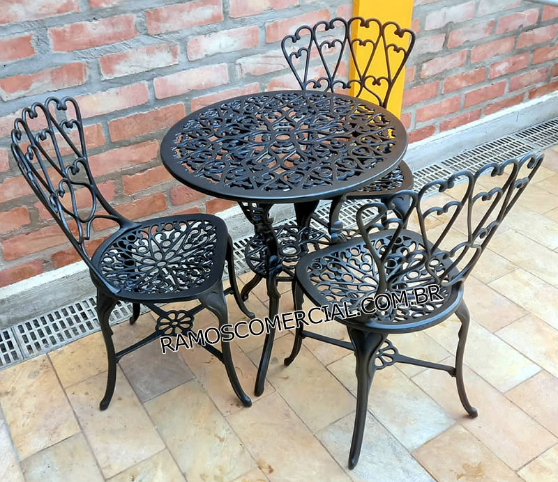 Mesa para varanda pequena