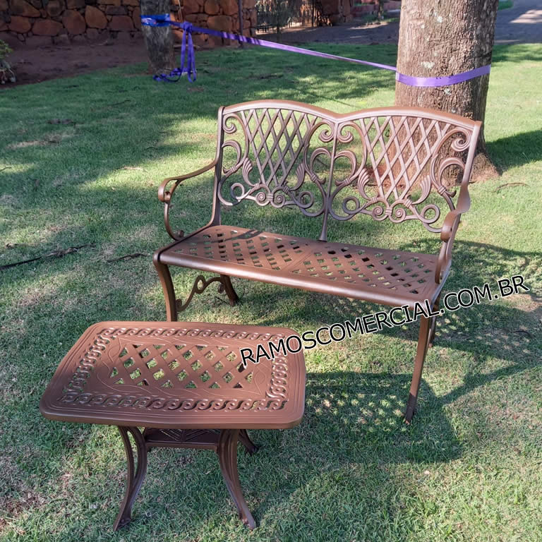 Banco para jardim resistente a chuva