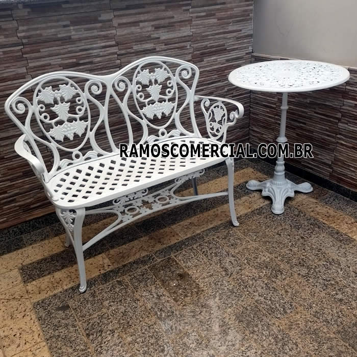 Banco namoradeira