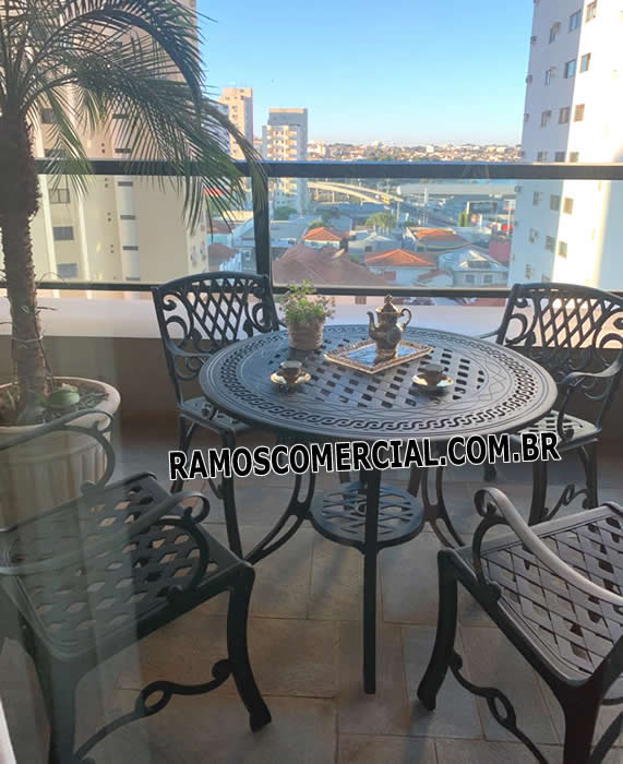 Mesa para varanda