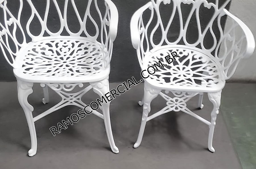 Comparação da poltrona Viena do conjunto 9001c e conjunto Piccolo 9222c