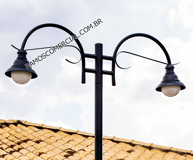 Poste para iluminação para jardim