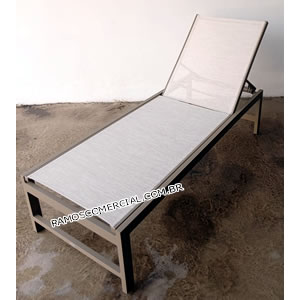 Espreguiçadeira para piscina