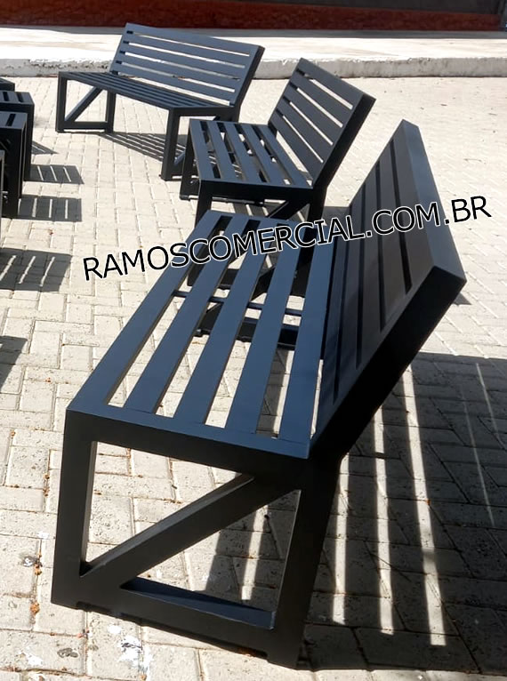 Banco de praça
