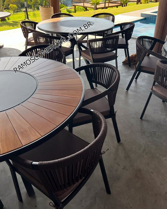 Mesa Para Varanda Em Alumínio, Tampo De Madeira Com Giratório, 1,50m, 6 Lugares, Cadeiras Em Corda Náutica E Almofada