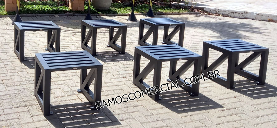 Banco de jardim sem encosto