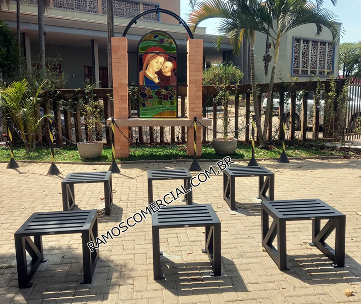 Banco de jardim sem encosto