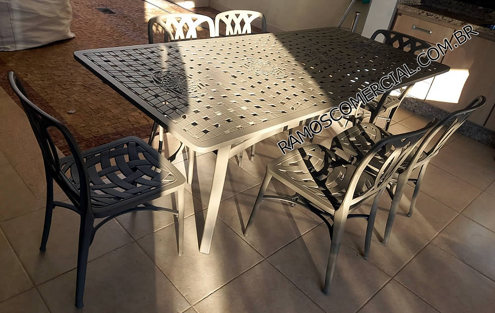 Mesa área externa retangular 6 Lugares