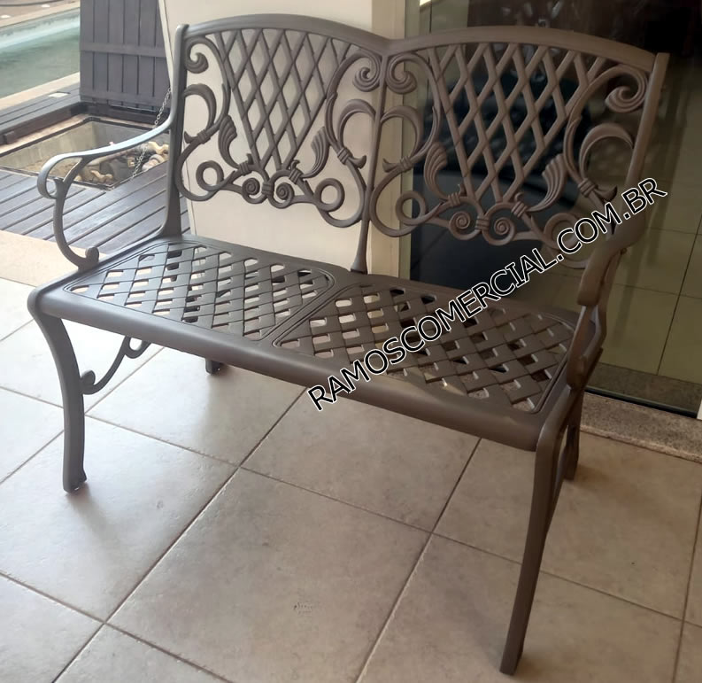 Namoradeira para área externa