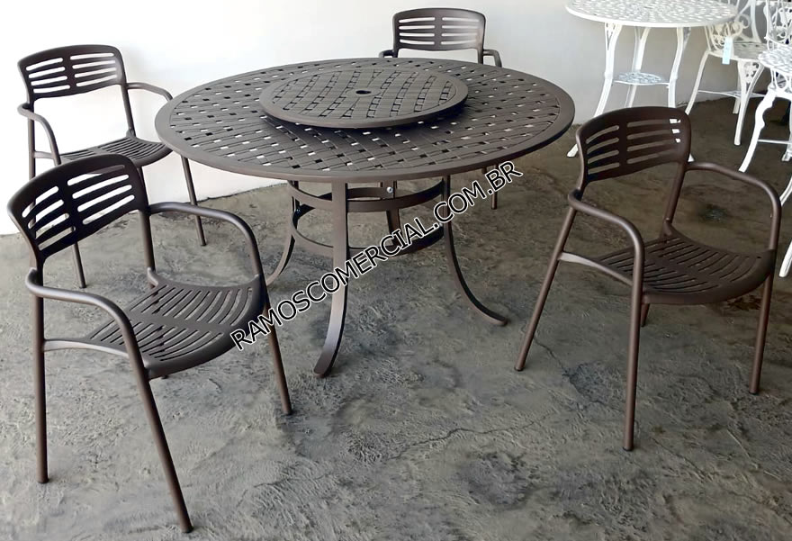 Conjunto de mesa para jardim e varanda com giratório