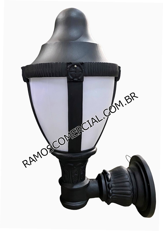 Iluminação Para Fachada Com Luminária Republicana Grande