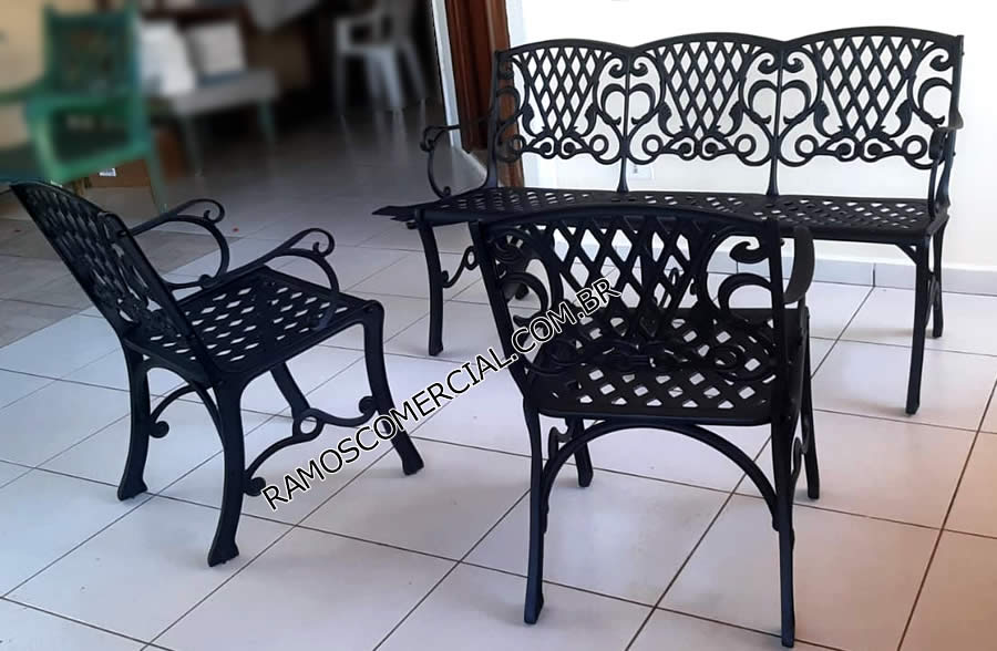 Conjunto Área Externa em Alumínio Com Banco e Poltronas