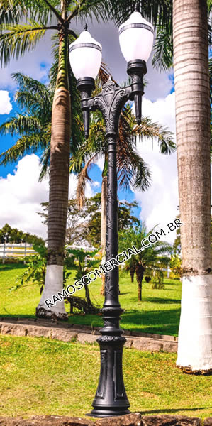 Poste de luz para jardim