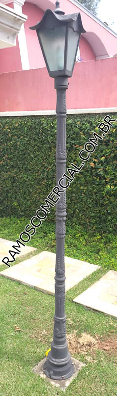 Poste para jardim