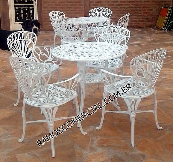 Móveis para piscina