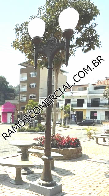Poste Republicano para condomínio