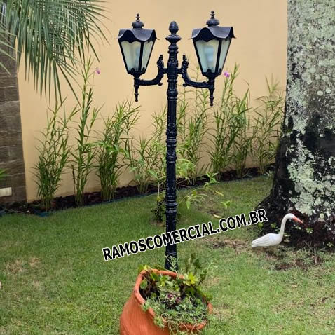 Poste para jardim