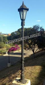 Poste decorativo pequeno para jardim