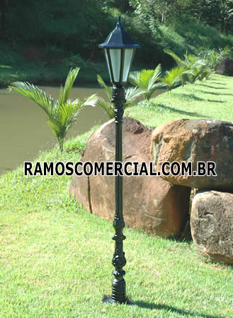 Poste decorativo para jardim