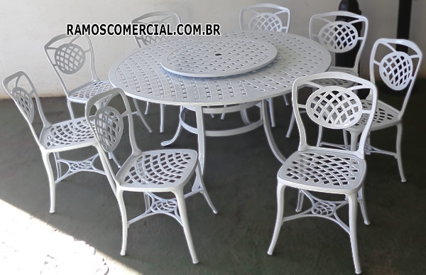 Mesa em alumínio