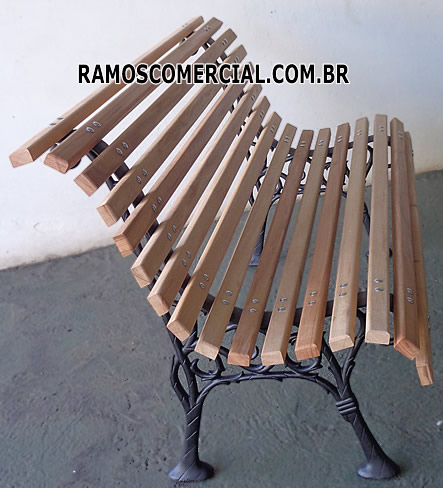 Banco para condomínio e áreas de lazer externas