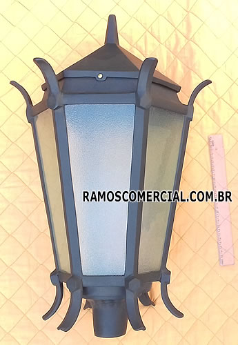 Luminária para poste de jardim