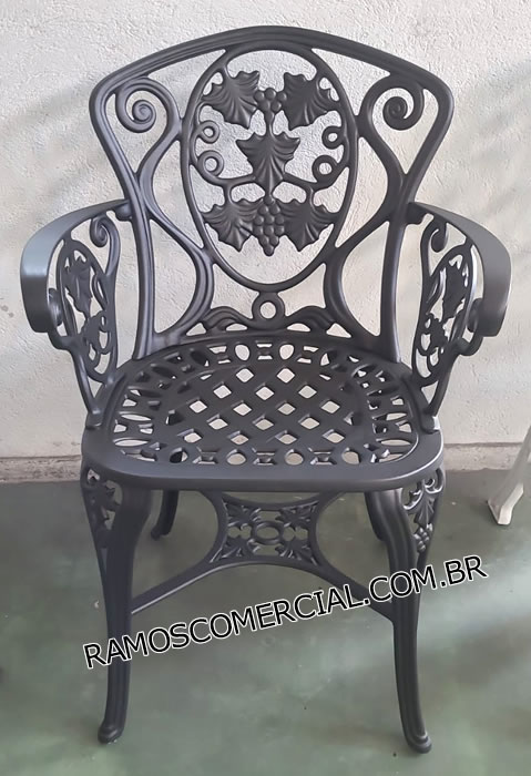 Cadeira em alumínio