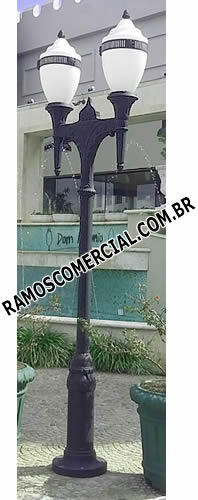 Poste de iluminação para condomínio