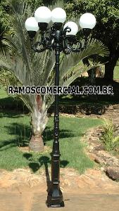 Poste de luz antigo
