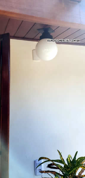 Luminária com globo