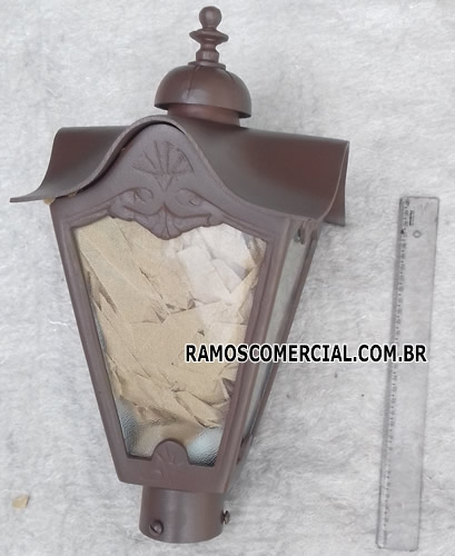 Luminária para poste de jardim