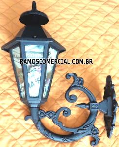 Luminária com braço