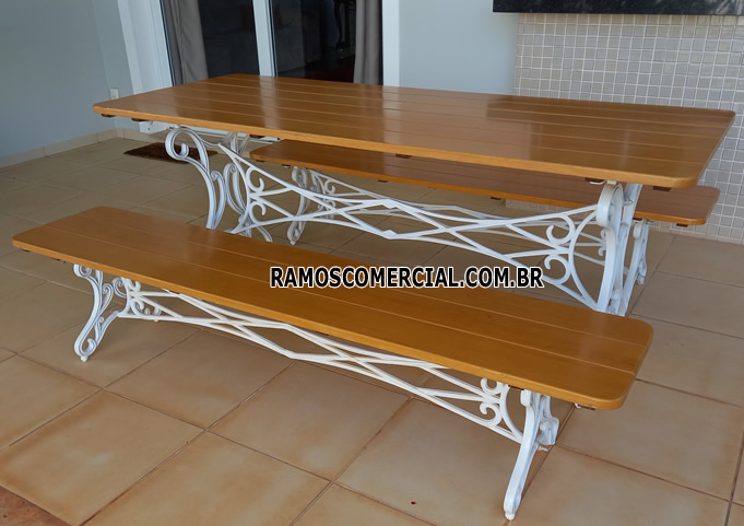 Mesa para churrasqueira