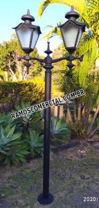 Poste Com 2 Luminárias Para Jardim