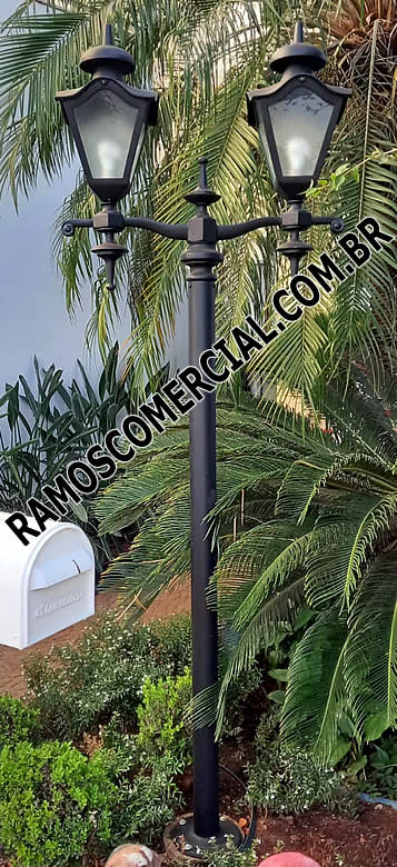 Poste Com 2 Luminárias Para Jardim