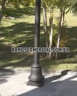 Poste para praça