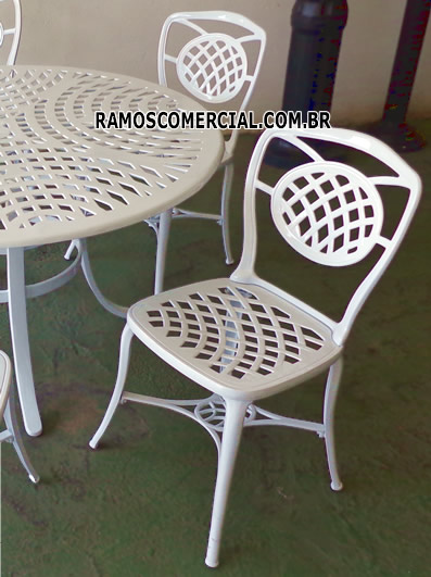 Conjunto de mesa 6 lugares para área externa