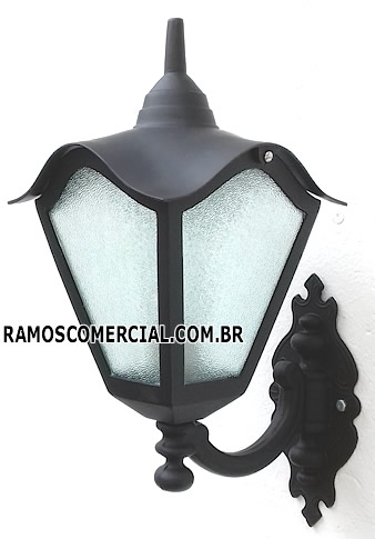 Luminária para sol e chuva