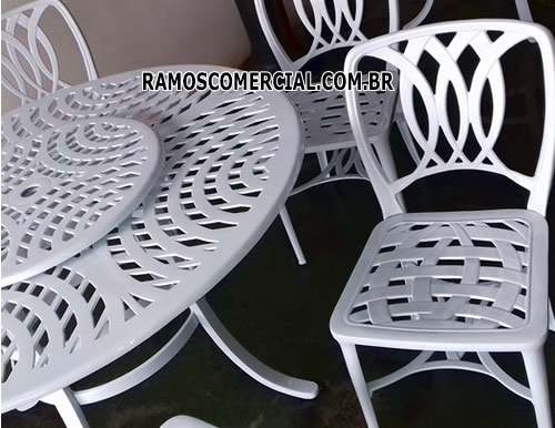 Conjunto de mesa para sol e chuva