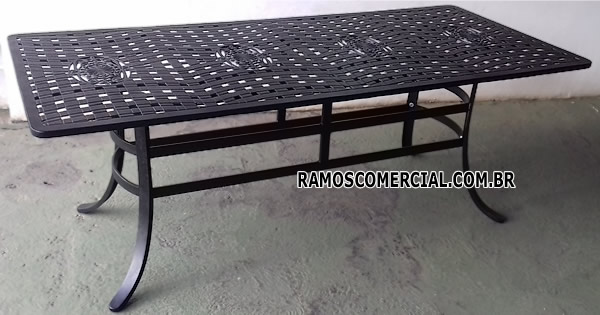 Mesa de alumínio